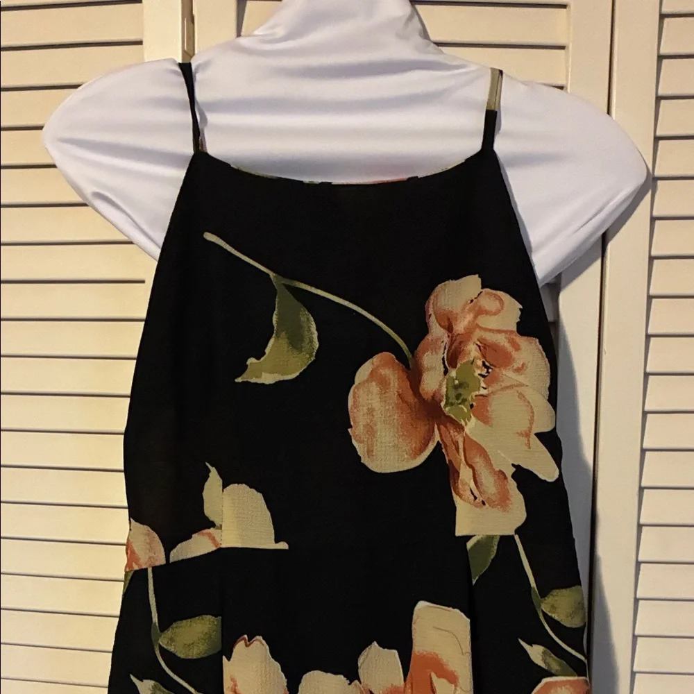 Beautiful Spring/ Summer Floral Black and Rose Formal minidress (S) - Picture 4 of 11